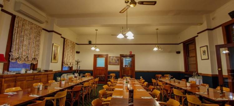 塔姆沃恩酒店(The Tamworth Hotel)图片