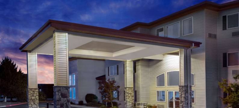 梅德福市中心速8酒店(Super 8 by Wyndham Central Pt Medford)图片