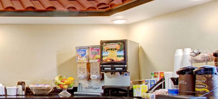 福雷斯特城速8酒店(Super 8 by Wyndham Forrest City AR)图片