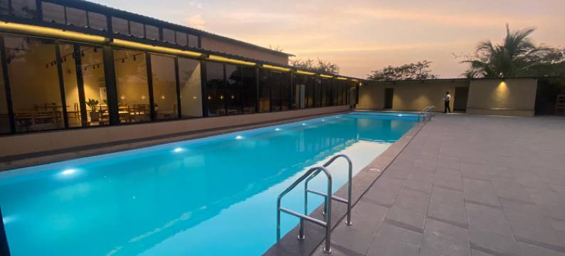 Karjat的Villament度假村(Villament Zinc Journey by the Fern, Karjat)图片