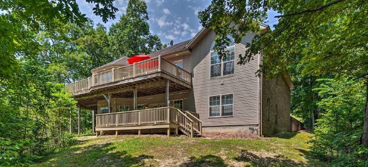 位于一英亩土地上的Luxe Lake Cumberland带有露台的度假屋(Luxe Lake Cumberland Retreat w/ Decks on 1 Acre!)图片