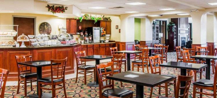 芬德利I-75舒适套房靠近体育综合体(Comfort Suites Findlay I-75 Near Sports Complex)图片