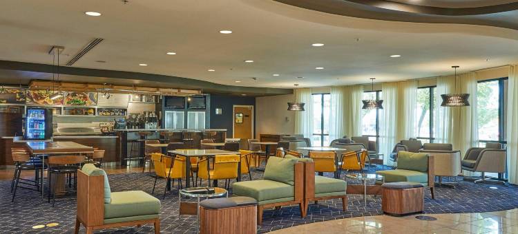 梅德福机场万怡酒店(Courtyard Medford Airport)图片