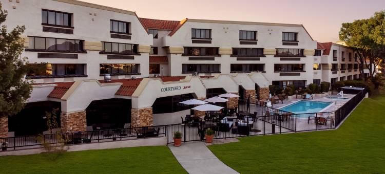 圣迭戈兰乔伯纳多万怡酒店(Courtyard San Diego Rancho Bernardo)图片