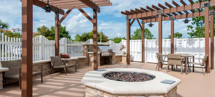 卡纳维拉尔港丽怡酒店(Country Inn & Suites by Radisson, Port Canaveral, FL)图片