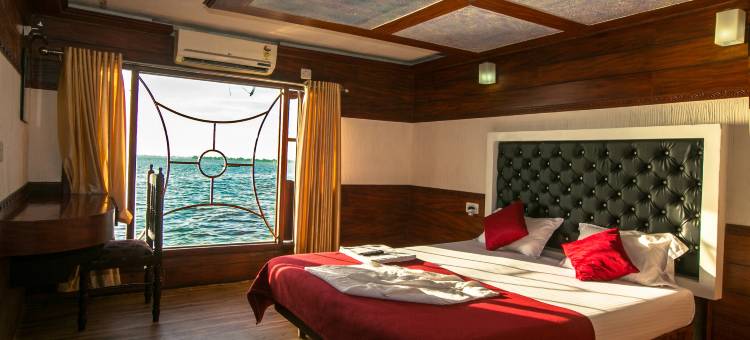 塔朗吉尼船屋酒店(Tharangini Houseboats)图片