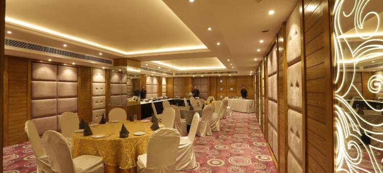 贾朗达尔温德姆华美达安可酒店(Ramada Encore by Wyndham Jalandhar)图片