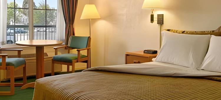 阿拉梅达奥克兰罗德威旅馆(Rodeway Inn Alameda-Oakland)图片