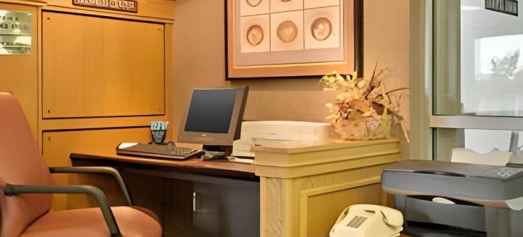 布鲁克劳恩6号汽车旅馆(Rodeway Inn)图片