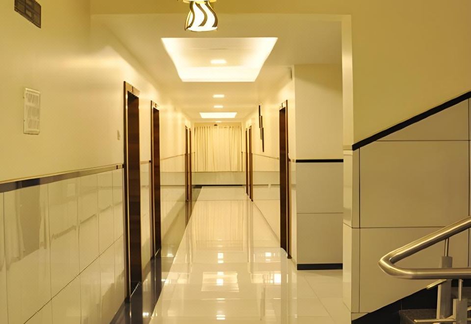 Hotel Sai Shubham Hotel Overview