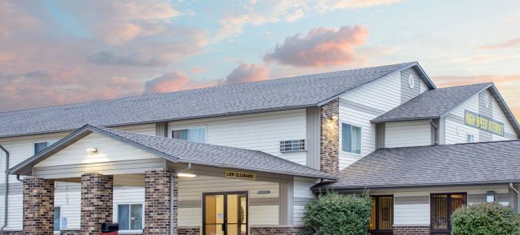 韦弗利速8酒店(Super 8 by Wyndham Waverly)图片