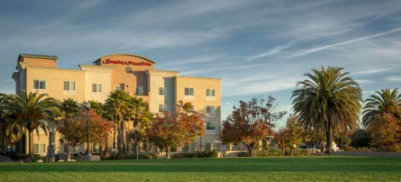 萨斯城河岸欢朋套房酒店(Hampton Inn & Suites Suisun City Waterfront)图片