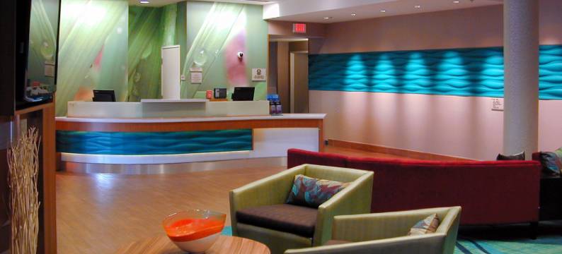 北拉斯维加斯赛道万豪SpringHill酒店(SpringHill Suites Las Vegas North Speedway)图片