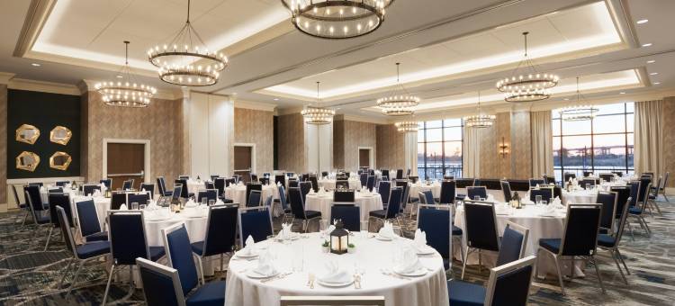 威尔明顿河滨希尔顿大使套房酒店(Embassy Suites by Hilton Wilmington Riverfront)图片