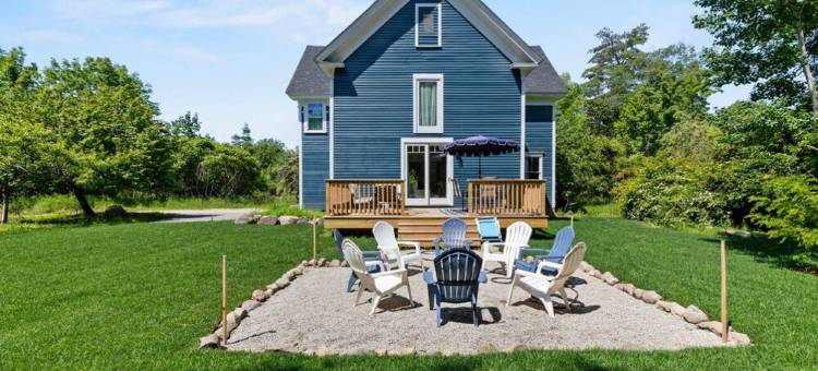 蓝莓之家-Sebago湖宽敞、家庭及宠物友好度假屋(The Blueberry House - Spacious, Family & Pet-Friendly Retreat near Sebago Lake)图片