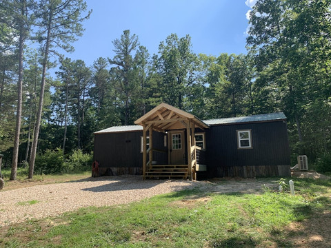 Secluded Eminence Ranch House Cabin in the Ozarks