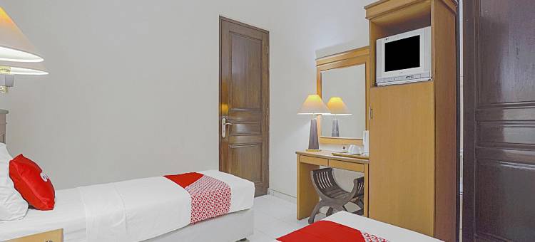 OYO Life 90589 棕榈花园酒店(OYO Life 90589 Palem Garden Hotel)图片