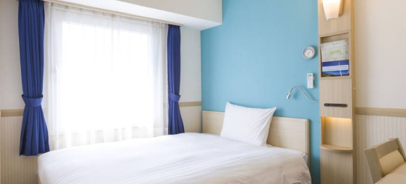 东横INN新宿御苑前站3号出口(Toyoko Inn Tokyo Shinjuku Gyoemmae Eki 3 Ban Deguchi)图片