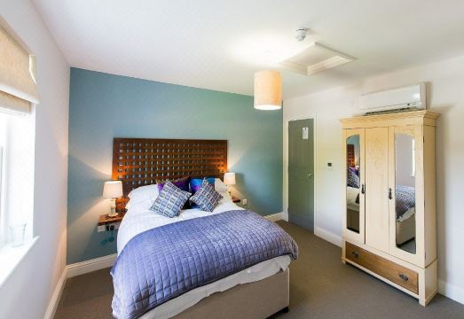 The Boathouse Hotel Overview