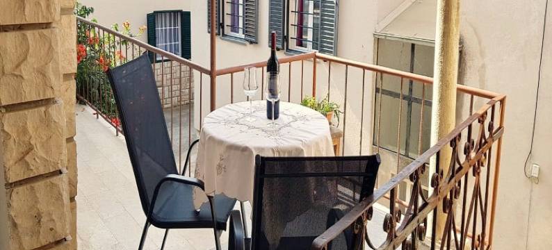 Joković 开间(Studio Joković)图片