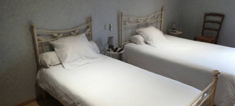 洛吉斯德拉波斯特酒店 - 塞西尔之家(Logis Hôtel de la Poste - Chez Cécile)图片