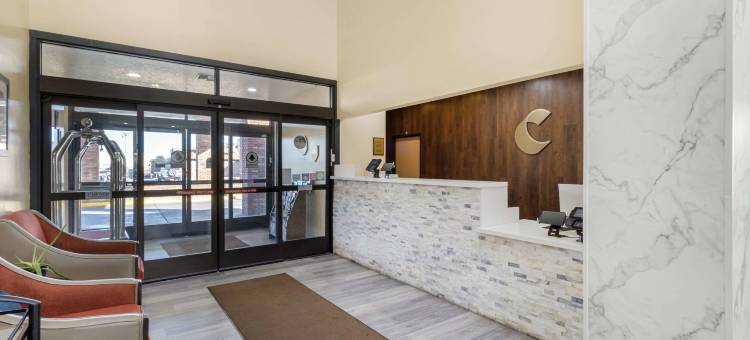 法伦内瓦尔空军基地附近舒适套房酒店(Comfort Inn & Suites Near Fallon Naval Air Station)图片