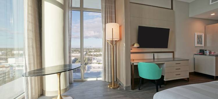 劳德代尔堡机场万豪酒店(Marriott Fort Lauderdale Airport)图片