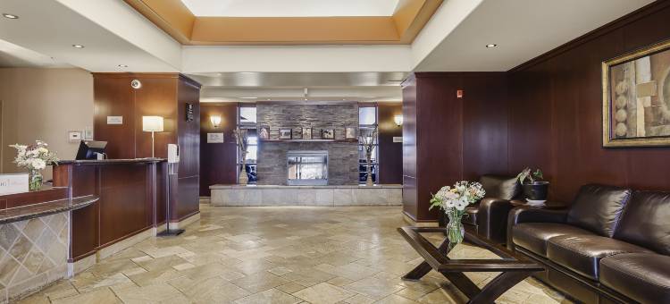 智选假日套房酒店怀特考东南(Holiday Inn Express & Suites Whitecourt Southeast)图片