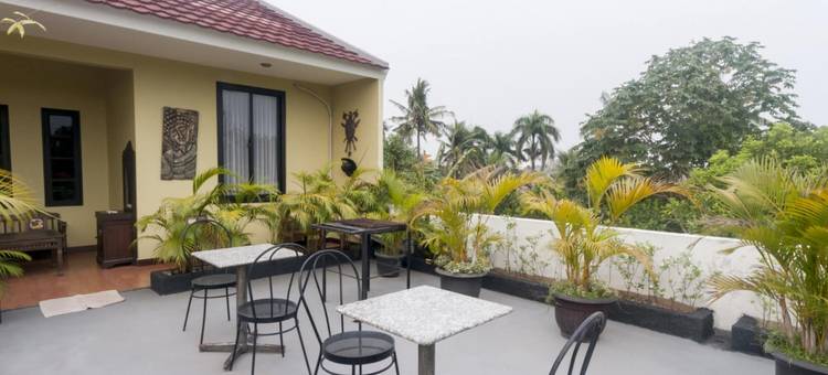 红多兹伊斯兰Plus酒店-近希布布尔特朗斯公寓(RedDoorz Syariah Plus Near Trans Studio Cibubur)图片