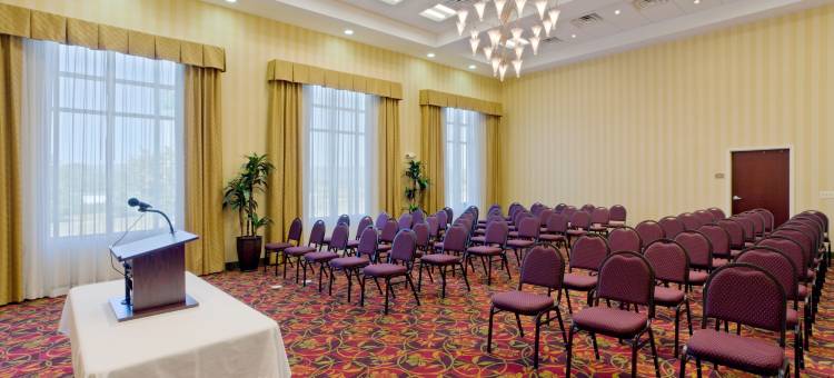 洲际智选假日酒店伍德斯托克-谢南多厄河谷(Holiday Inn Express Woodstock-Shenandoah Valley)图片