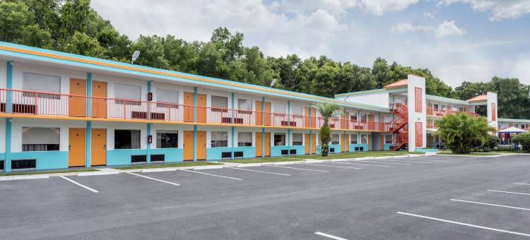 温德姆豪生-奥卡拉FL I-75(Howard Johnson by Wyndham Ocala FL I-75)图片