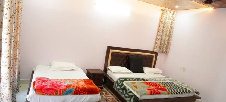 新Shri Anand最佳酒店，位于贝里纳格(New Shri Anand Best Hotel Berinag)图片