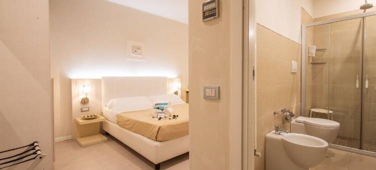 法拉帝海滩酒店(Ferretti Beach Hotel)图片