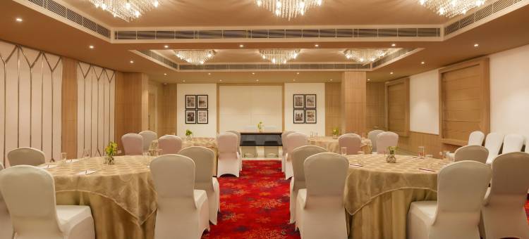 红狐狸柠檬树酒店，德拉敦(Red Fox by Lemon Tree Hotels, Dehradun)图片