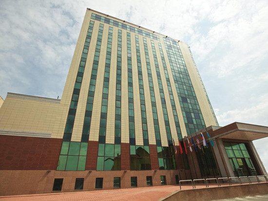 阿斯塔纳卡佐尔酒店