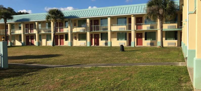 花园套房酒店(Garden Inn & Suites)图片