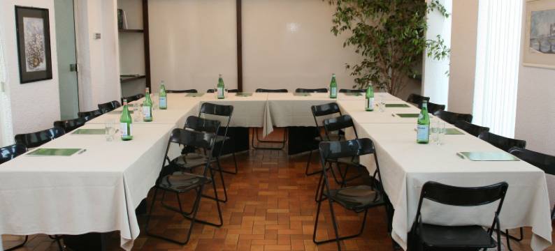 高尔夫酒店(Golf Hotel)图片