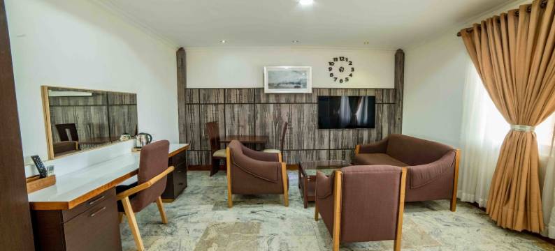 阿尔法加公寓(Alphaplus Apartments)图片