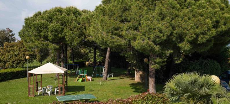 列巴埃特鲁斯卡酒店(Hotel Riva Etrusca)图片