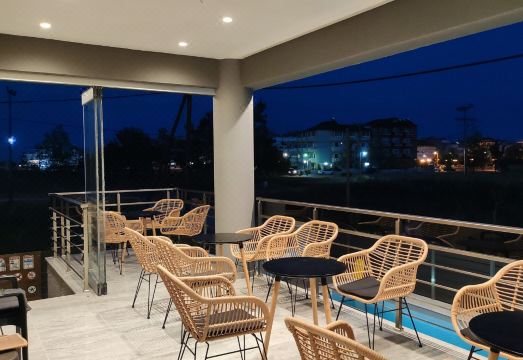 Peloton Inn Hotel Overview