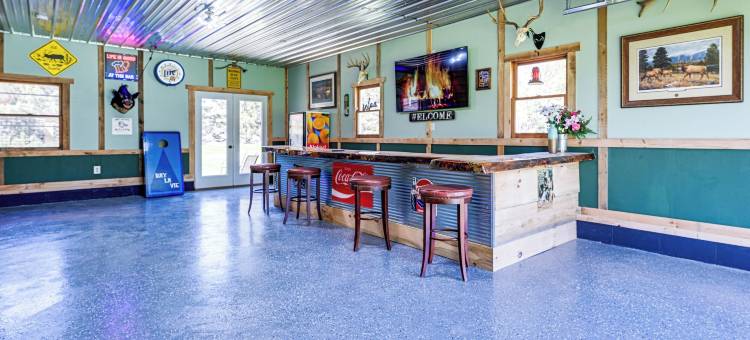 现场冰钓：尼库萨湖滨之家！(Ice Fishing on-Site Waterfront Nekoosa Home!)图片