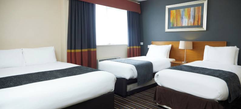 布罗顿酒店(The Broughton Hotel by Greene King Inns)图片