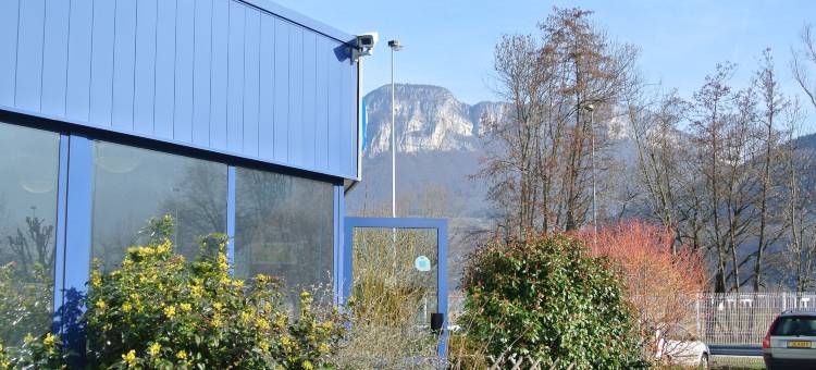 尚贝里南沙雷索宜必思快捷酒店(Ibis Budget Chambéry Sud Challes les Eaux)图片