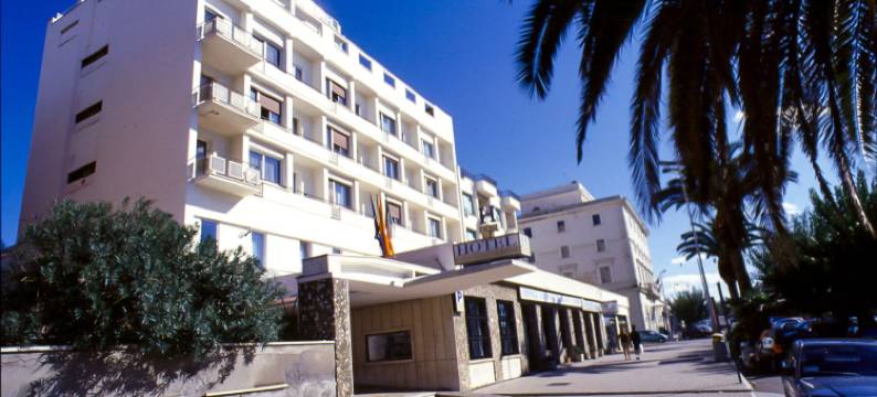 米德特拉尼奥酒店(Hotel Mediterraneo)图片