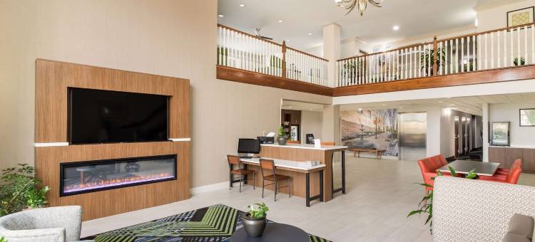 纽伯恩克拉利安庭酒店(Clarion Pointe New Bern)图片