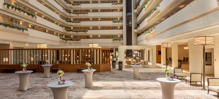 希尔顿安泊酒店-格林维尔高尔夫及会议中心(Embassy Suites by Hilton Greenville Golf Resort & Conference Center)图片