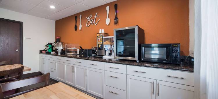 埃芬汉温德姆华美达酒店(Ramada by Wyndham Effingham)图片