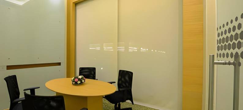 纳文湖畔酒店(Hotel Naveen Lakeside)图片