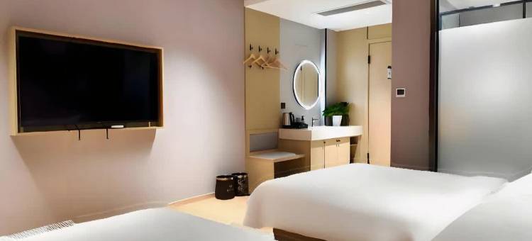 丽朵青旅酒店(石河子新疆军团军垦博物馆店)图片