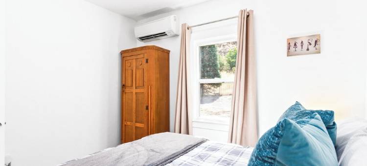 Comfort & River Views! 2-bedroom house in charming Asotin, Washington.图片